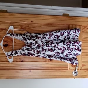 Hot Topic dress white with roses and skulls